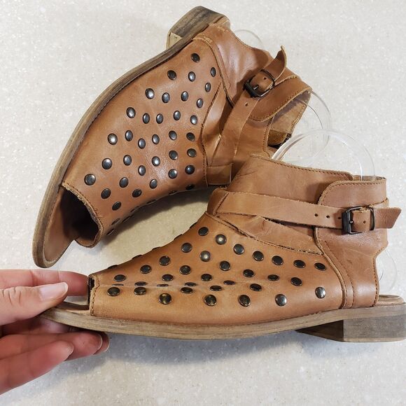 Anthro Musse & Cloud Booties Womens 8 Brown Leather Studded Peep Toe Ankle Zip - Picture 6 of 9